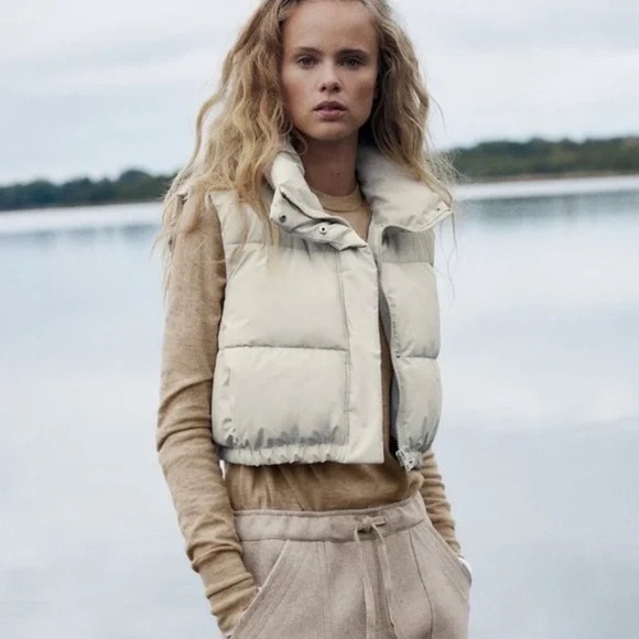 Zara Jackets & Blazers - Zara Rubberized Cropped Vest in Cream size XS